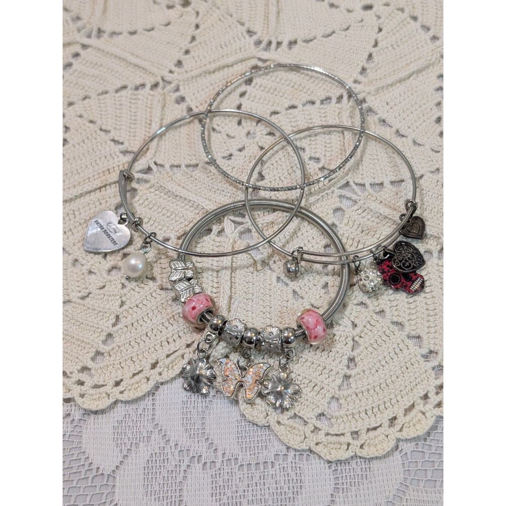 4pc Silver Tone Wire Bangle Set Loaded Charm Stacking Bracelets 16 Charms Lot